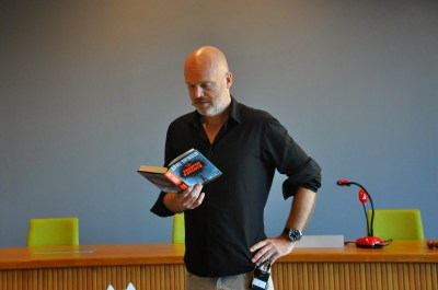 Svingen leser fra P. pungdyr